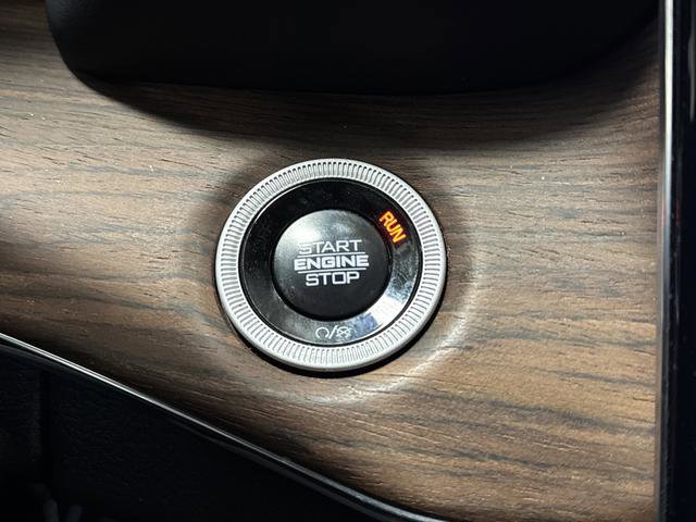 Used 2024 Jeep Grand Cherokee L Summit w/ Advanced Protech Group IV image 23