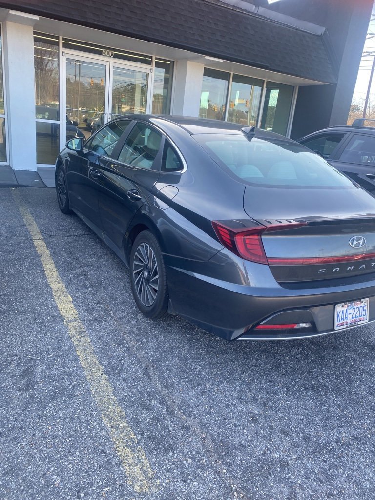 Used 2022 Hyundai Sonata SEL w/ Winter Weather Package image 4