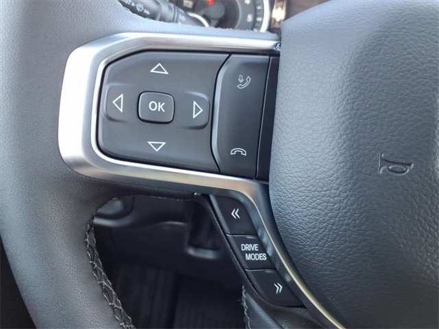 New 2026 RAM 1500 4x4 Crew Cab image 25