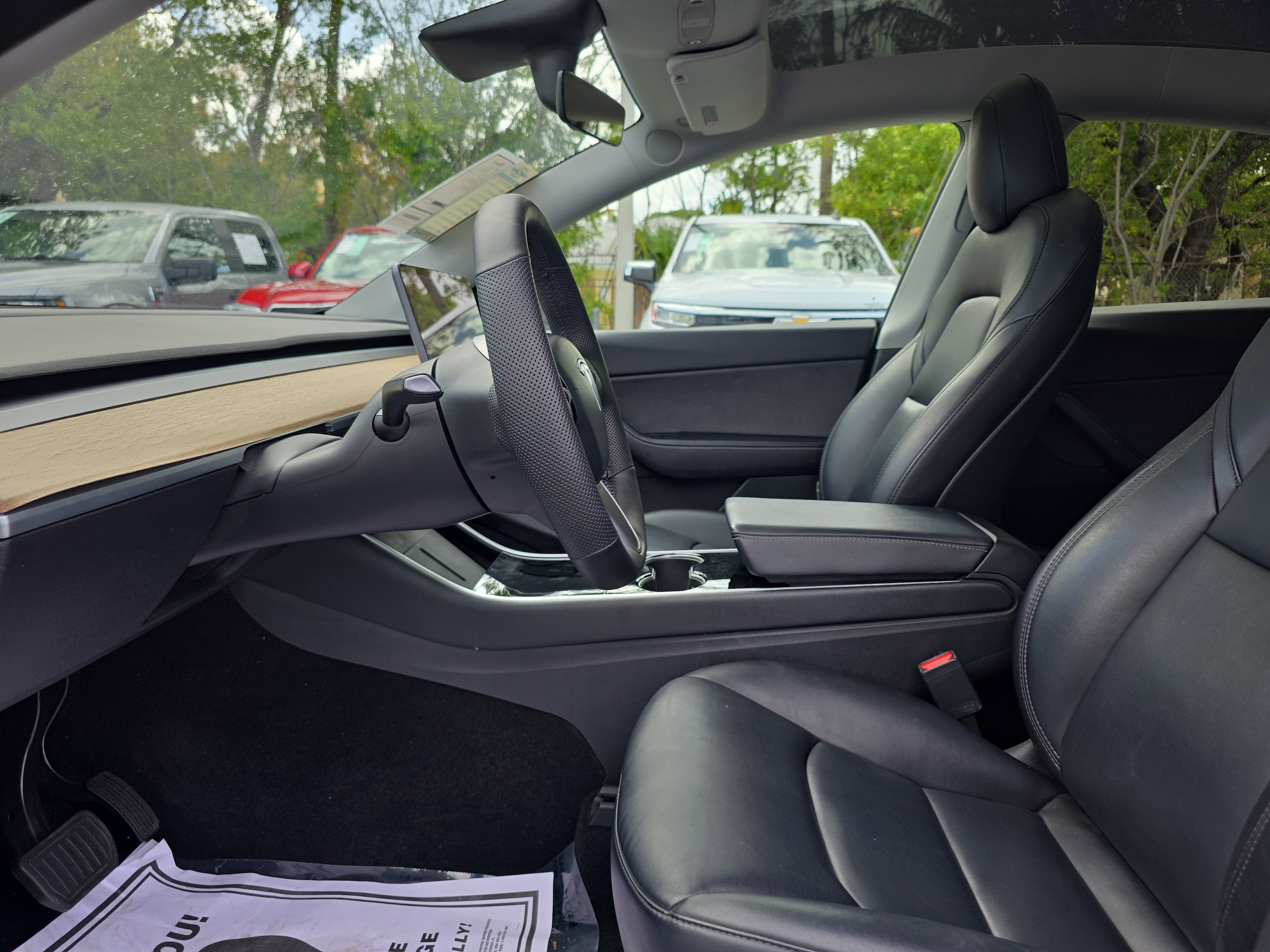 Used 2020 Tesla Model Y Long Range image 25