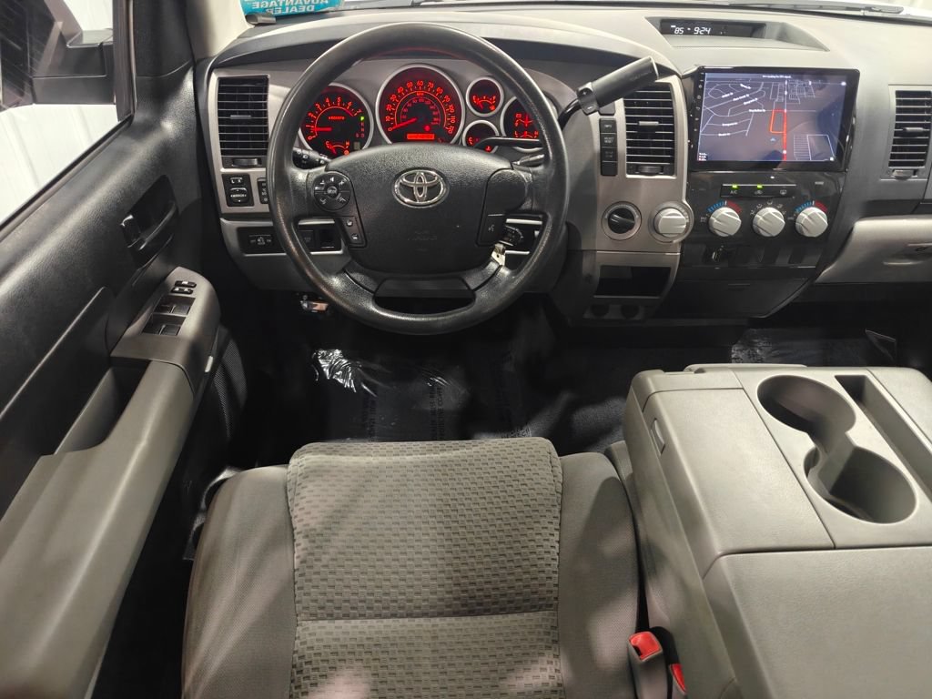 Used 2012 Toyota Tundra 4x4 CrewMax w/ Tow Pkg image 4