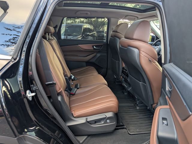 Certified 2024 Acura MDX FWD w/ Technology Package image 17