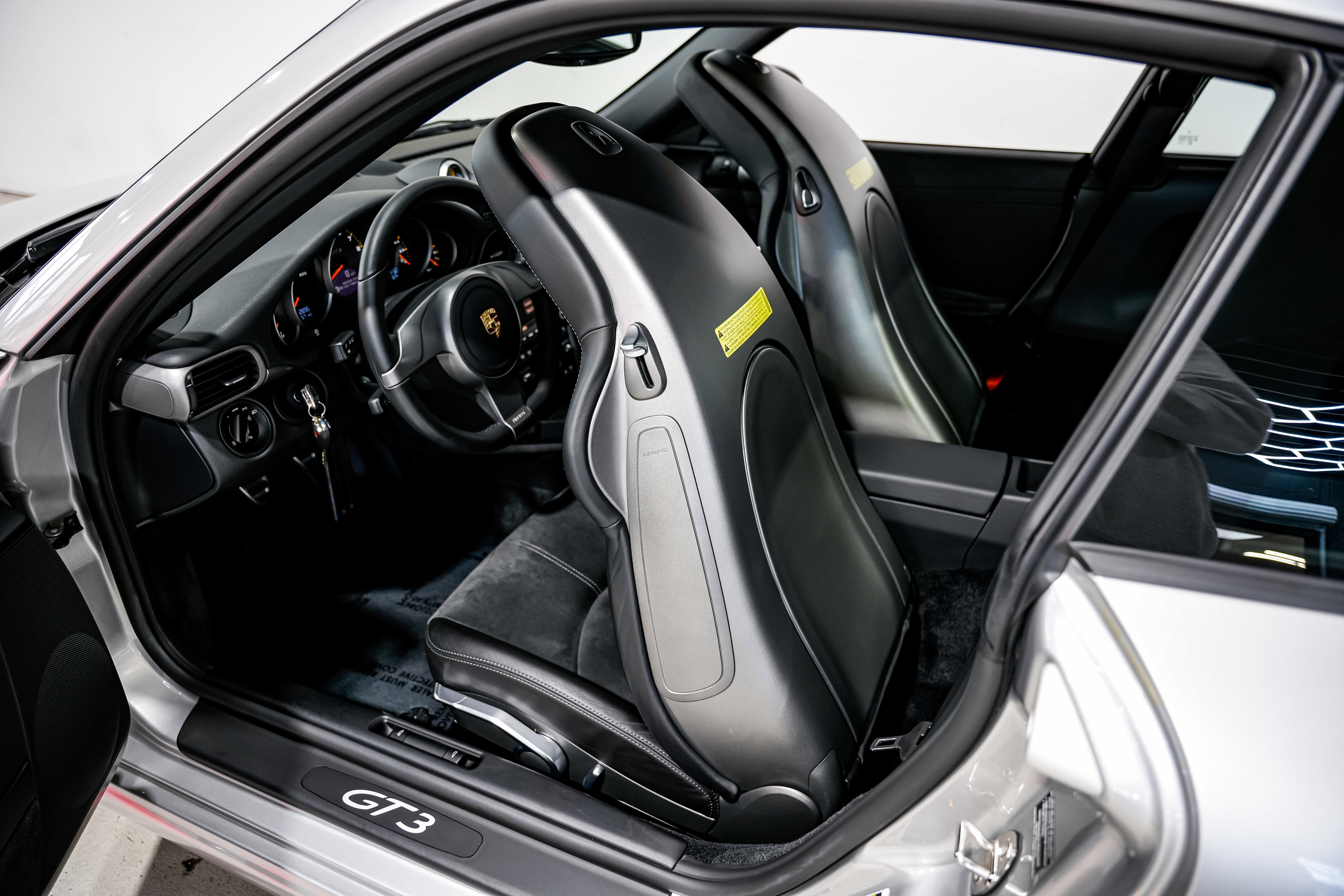 Used 2010 Porsche 911 GT3 image 21