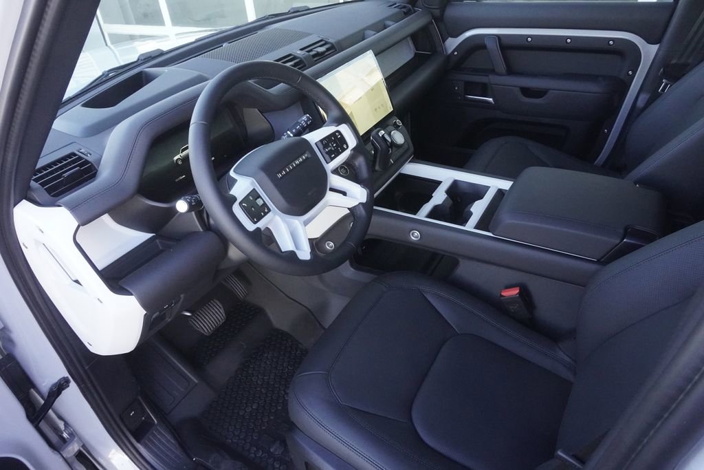 New 2026 Land Rover Defender 110 X-Dynamic SE AWD/4WD image 18