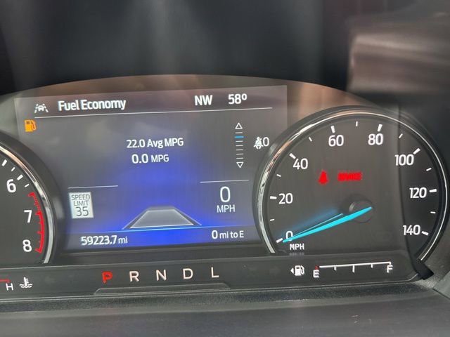 Used 2022 Ford Explorer Limited w/ Equipment Group 301A AWD/4WD image 17