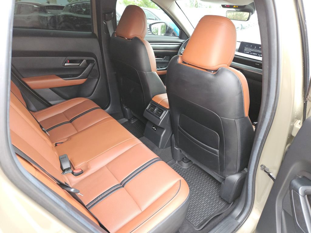 Used 2024 MAZDA CX-50 Meridian Edition image 32