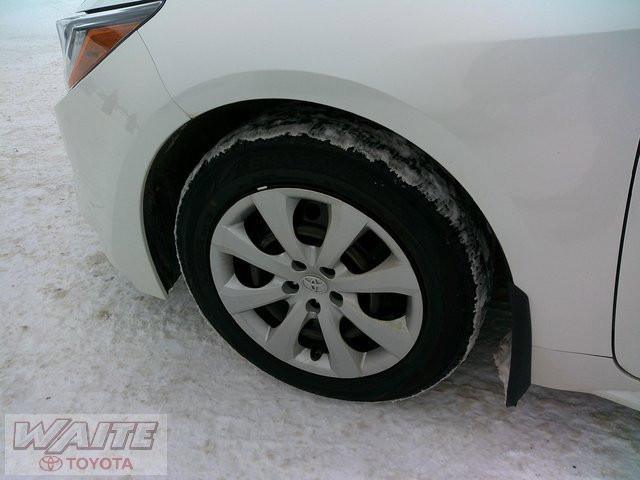 Certified 2021 Toyota Corolla LE image 9