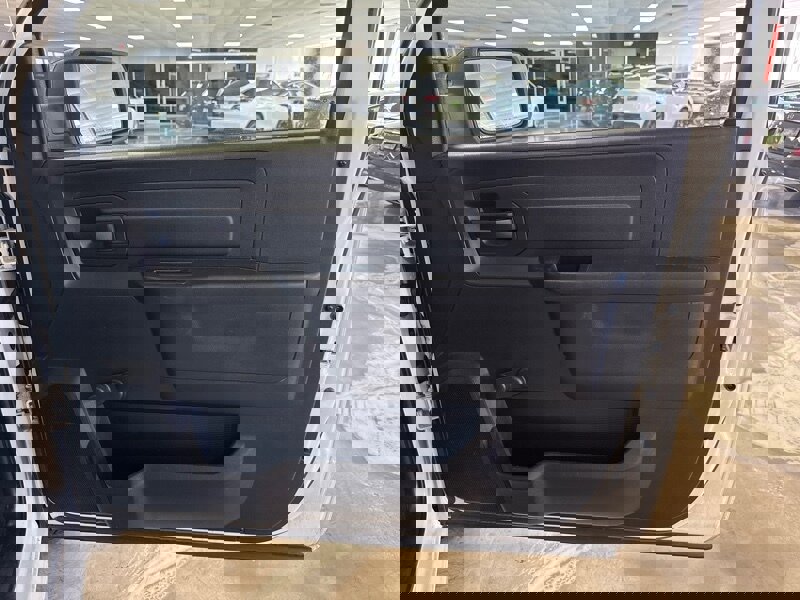 Used 2016 RAM 1500 Tradesman w/ Chrome Appearance Group image 21