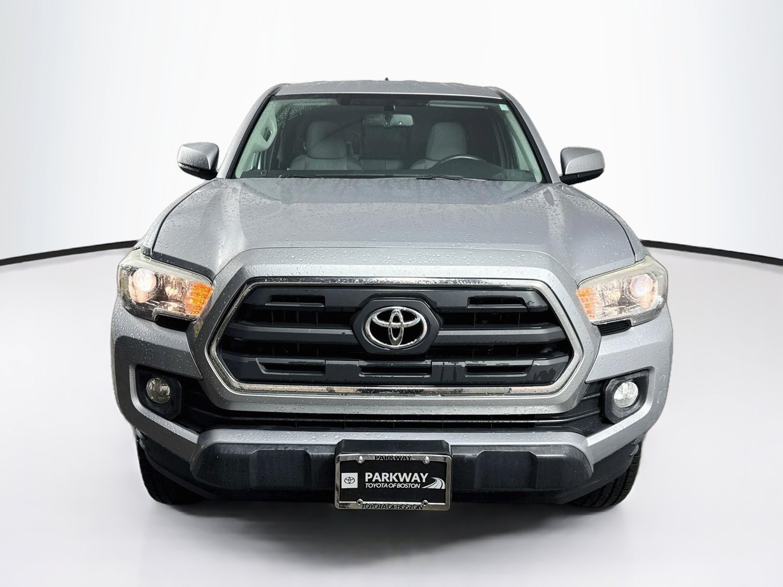 Certified 2017 Toyota Tacoma SR5 w/ Tow Package AWD/4WD image 2