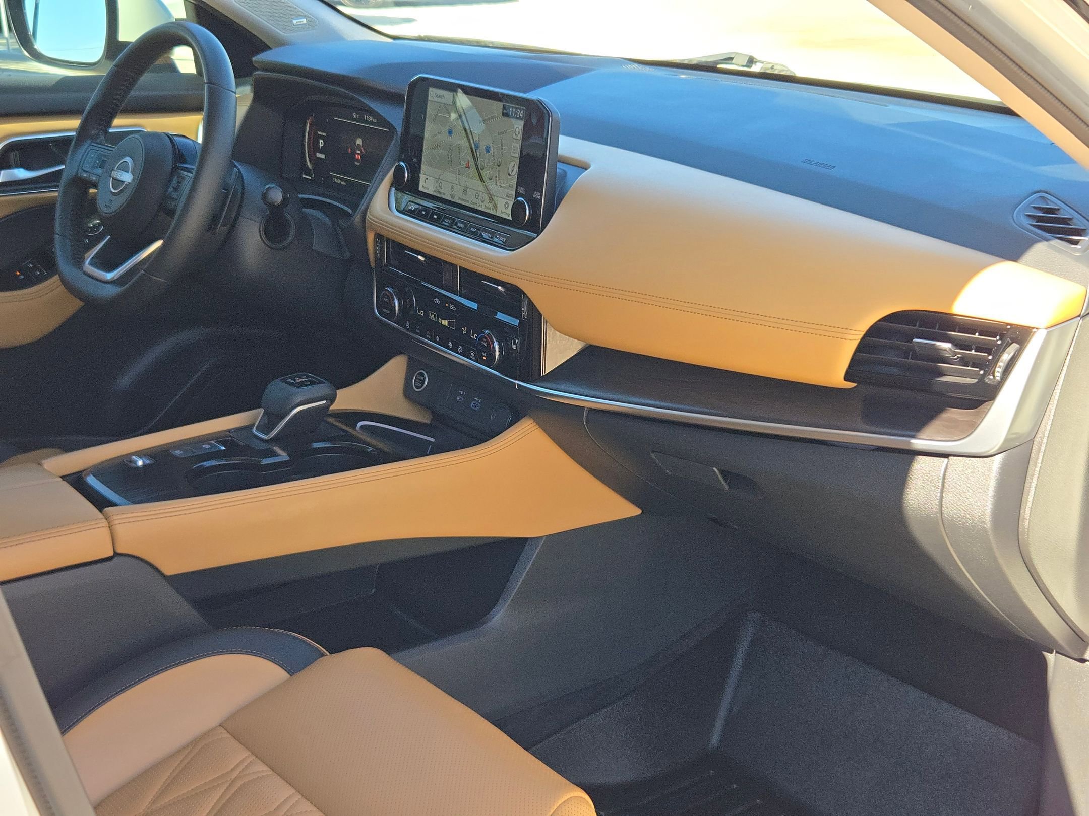 Used 2023 Nissan Rogue Platinum w/ Platinum Premium Package image 30