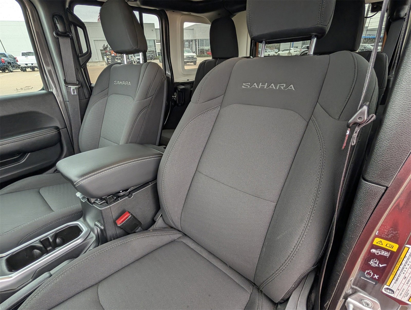 Used 2023 Jeep Wrangler Sahara w/ Cold Weather Group image 25