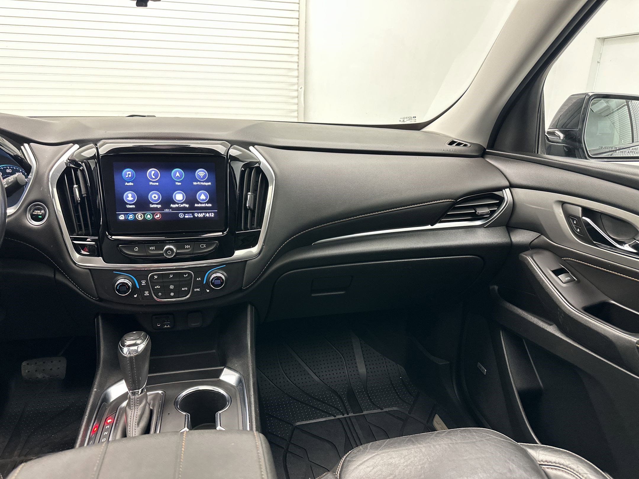 Used 2020 Chevrolet Traverse RS w/ LPO, Floor Liner Package image 28