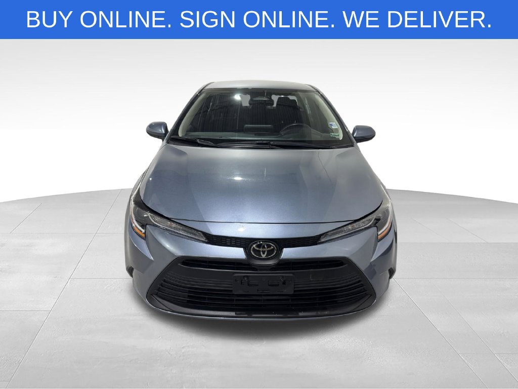 Used 2025 Toyota Corolla LE FWD image 11