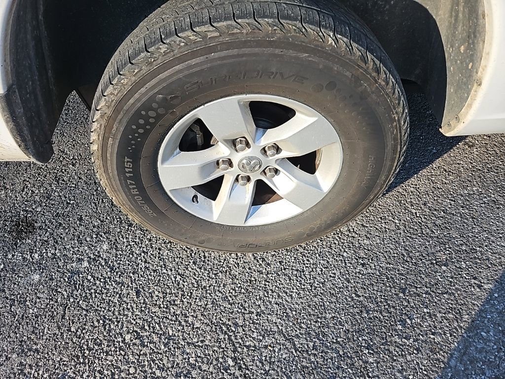 Used 2019 RAM 1500 Classic SLT image 12