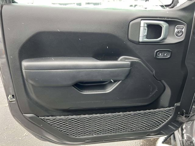 Used 2025 Jeep Gladiator Sport image 11