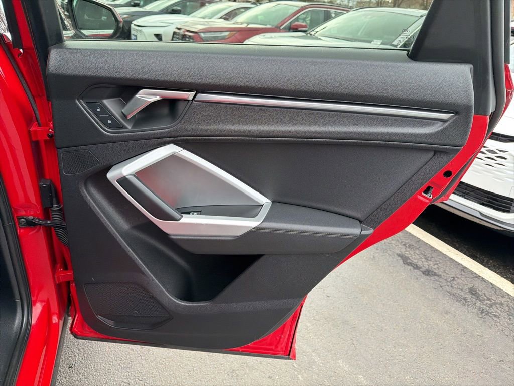 Used 2022 Audi Q3 2.0T Premium Plus image 14