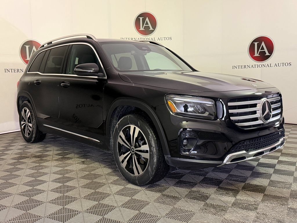 Used 2026 Mercedes-Benz GLB 250 4MATIC image 1