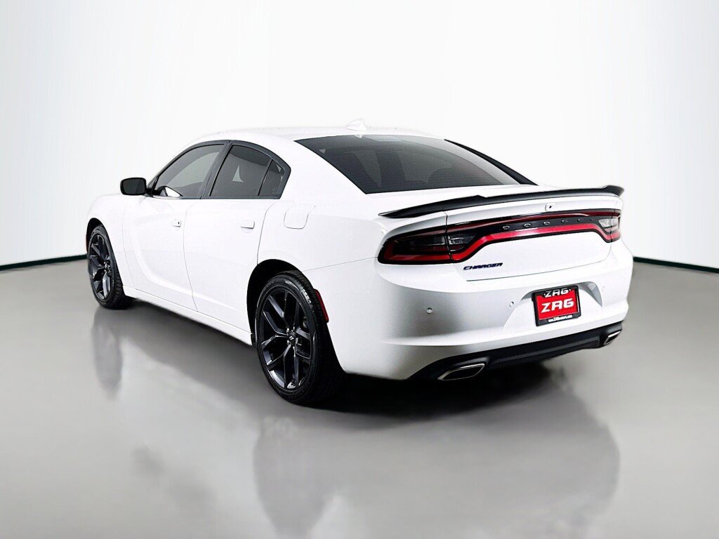 Used 2023 Dodge Charger SXT w/ Blacktop Package RWD image 3