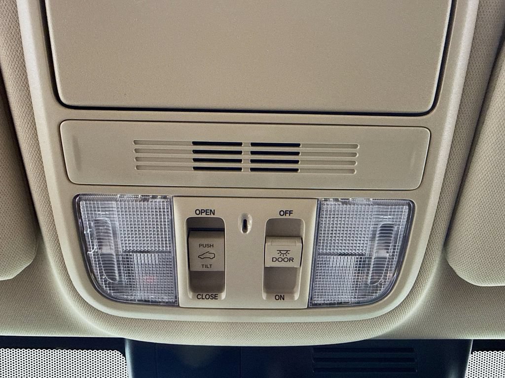 Used 2021 Honda CR-V EX image 16