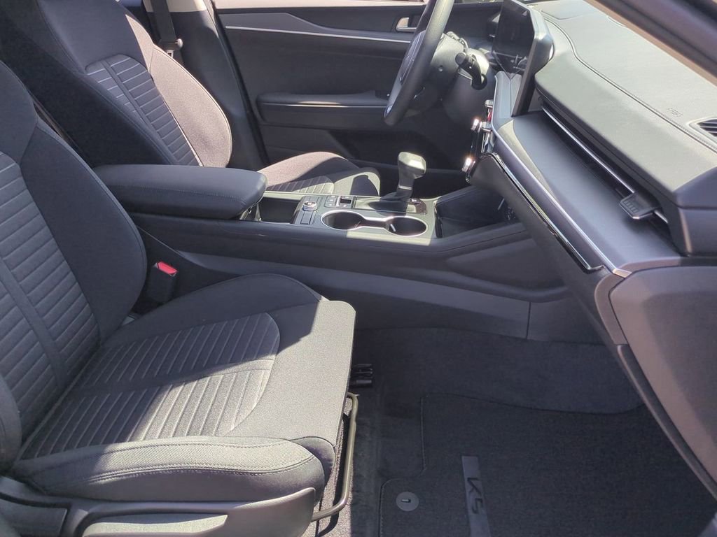New 2026 Kia K5 LXS image 26