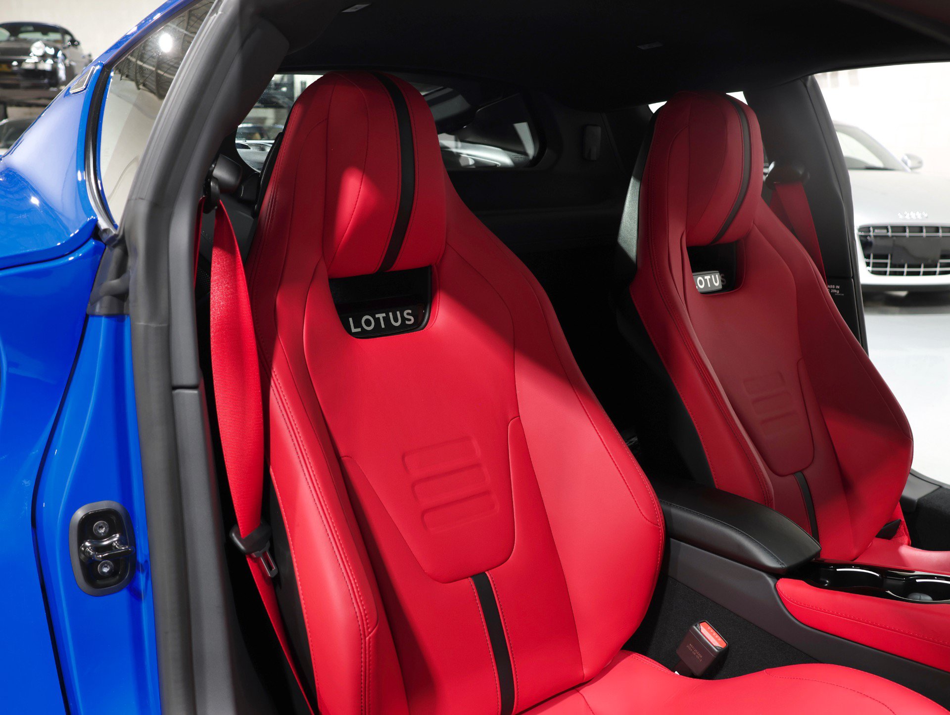 Used 2026 Lotus Emira RWD image 47