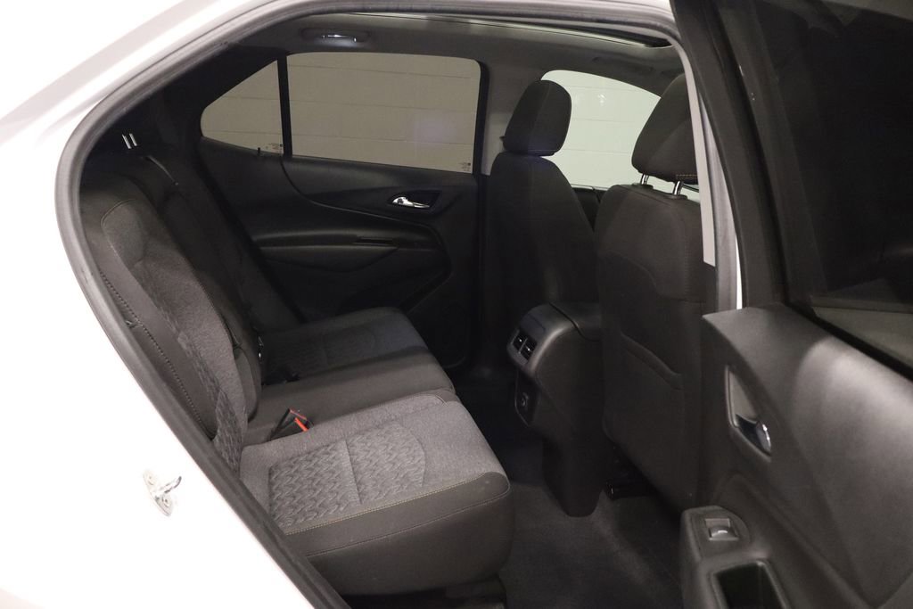 Used 2022 Chevrolet Equinox LT AWD/4WD image 18