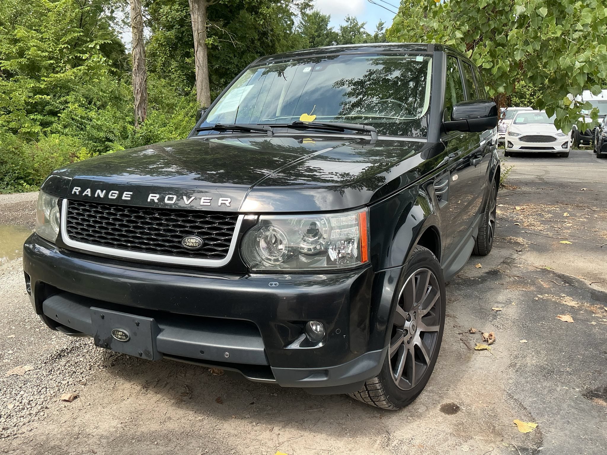 Used 2011 Land Rover Range Rover Sport HSE LUX AWD/4WD image 2