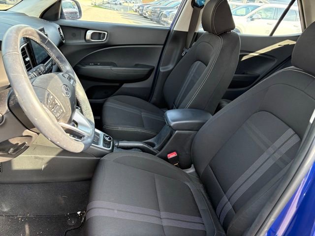 Used 2023 Hyundai Venue SEL image 10