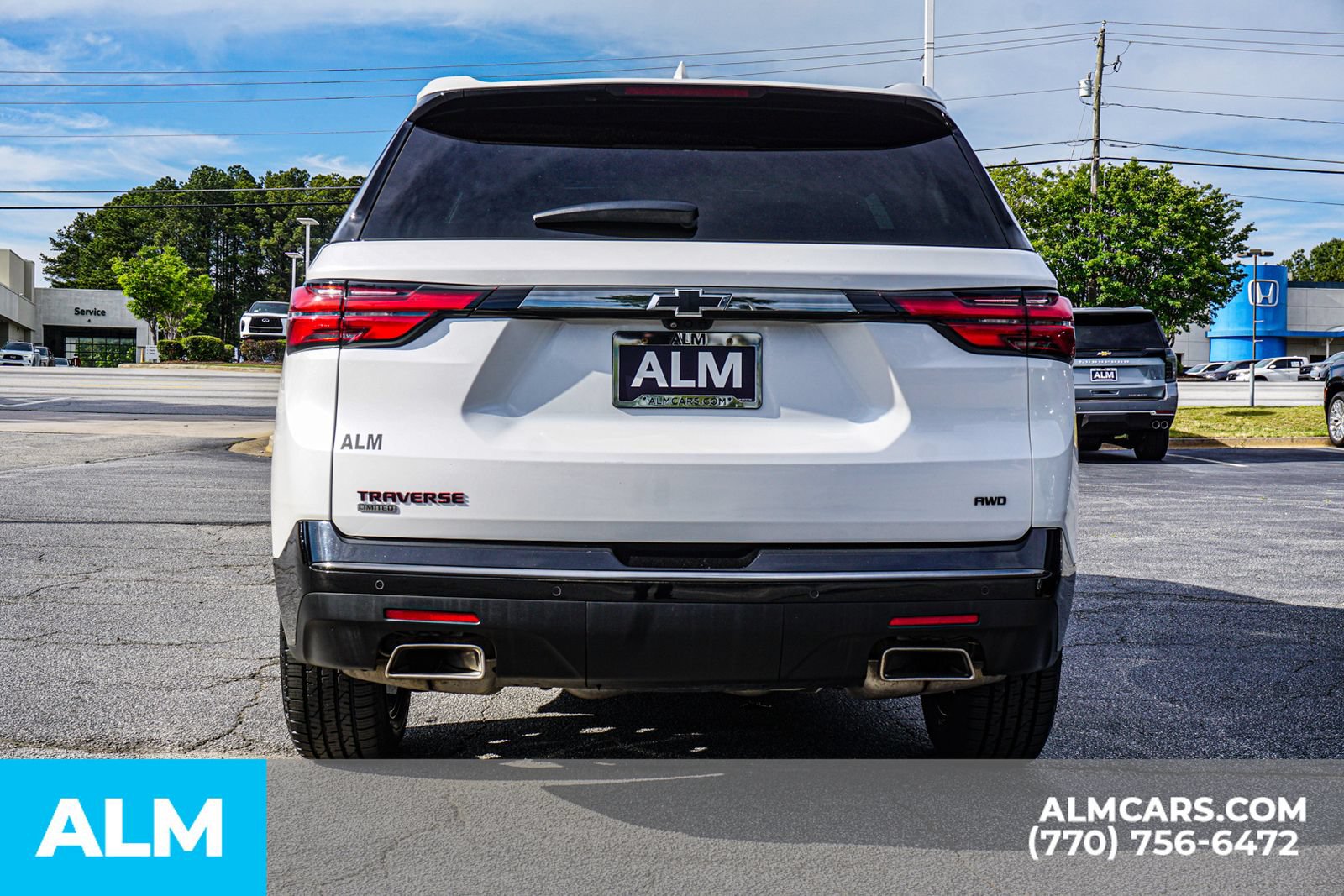 Used 2024 Chevrolet Traverse Premier w/ Redline Edition AWD/4WD image 12