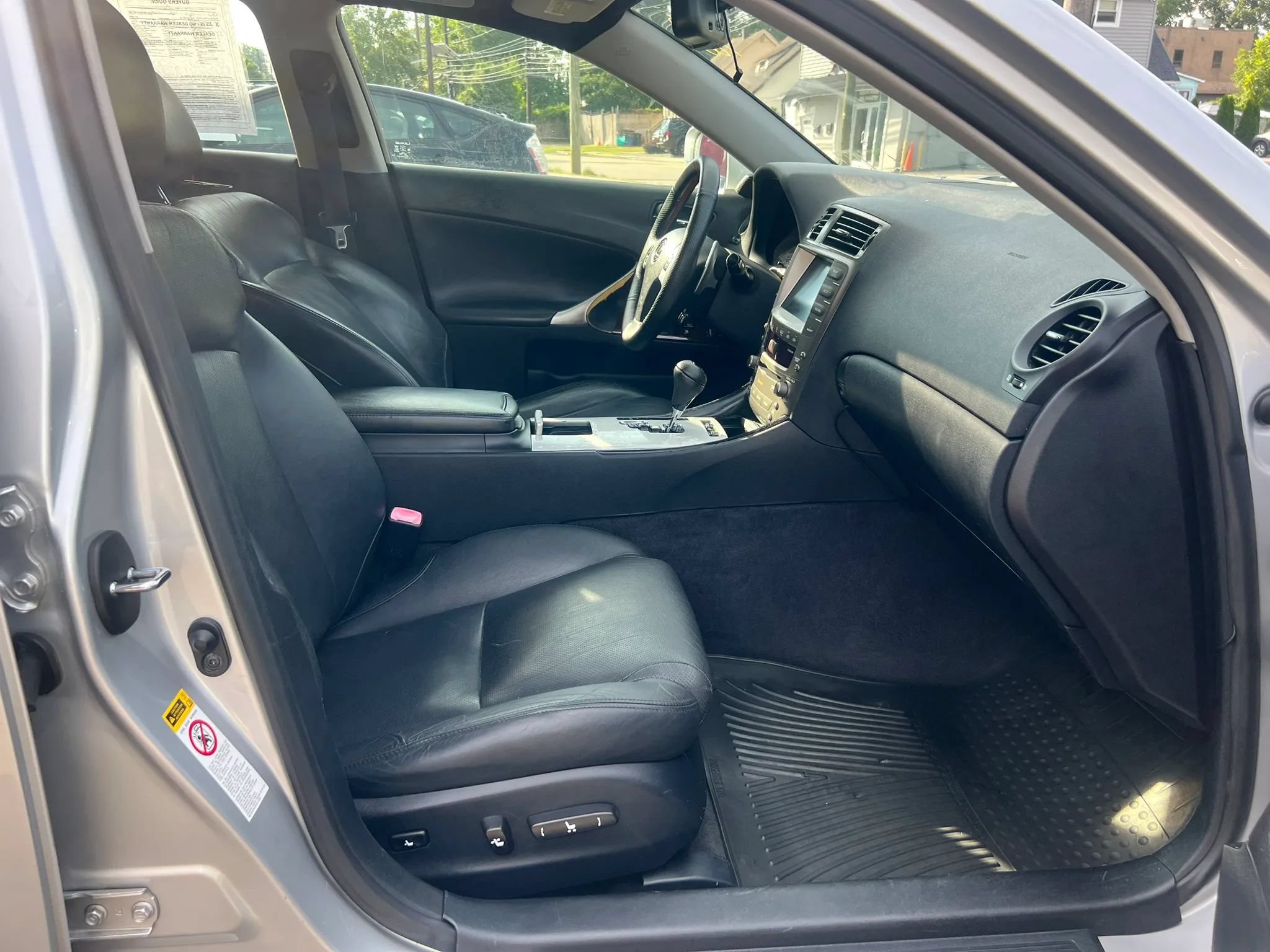 Used 2006 Lexus IS 250 AWD w/ Preferred Accessory Pkg image 30
