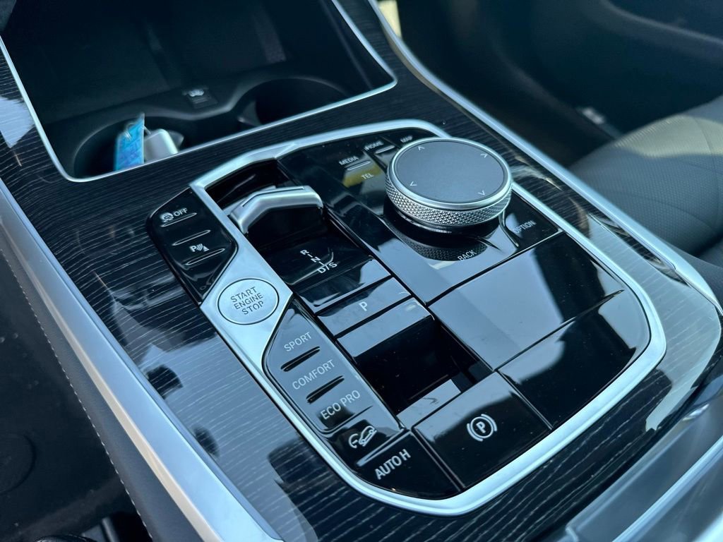 New 2026 BMW X5 xDrive40i w/ M Sport Package AWD/4WD image 38