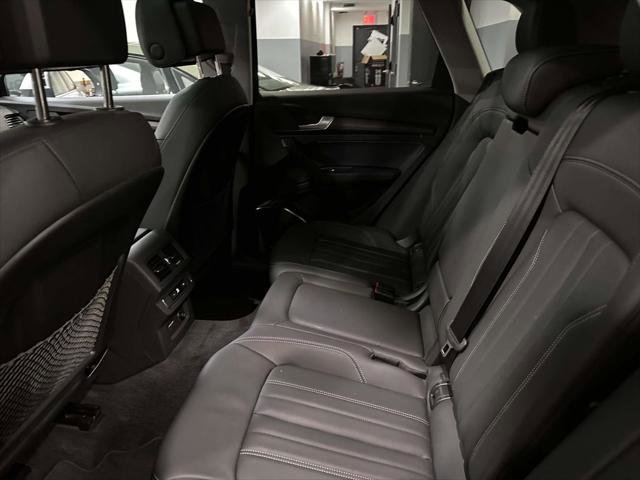 Used 2023 Audi Q5 2.0T Premium w/ Convenience Package AWD/4WD image 14