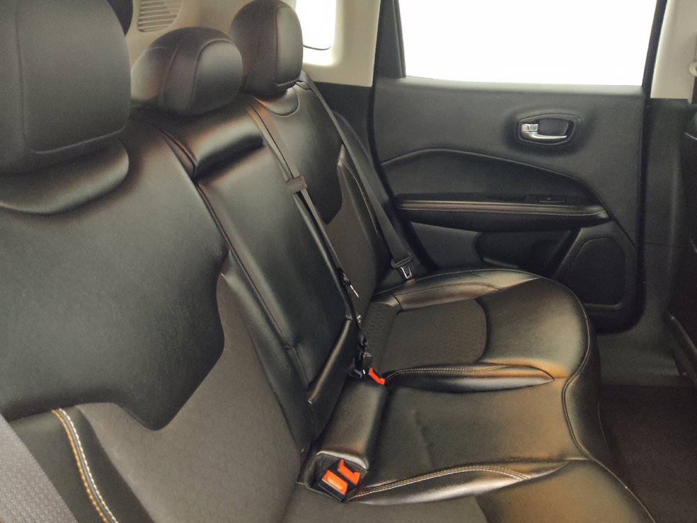 Used 2020 Jeep Compass Latitude FWD image 19