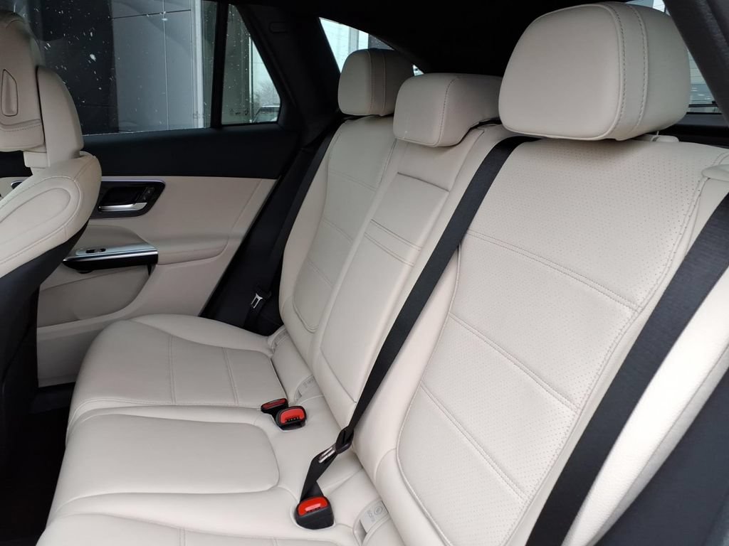 New 2026 Mercedes-Benz GLC 300 4MATIC image 26