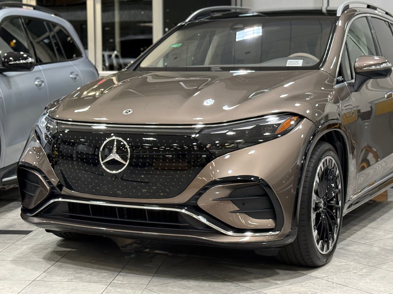 New 2026 Mercedes-Benz EQS 400 4MATIC SUV image 3