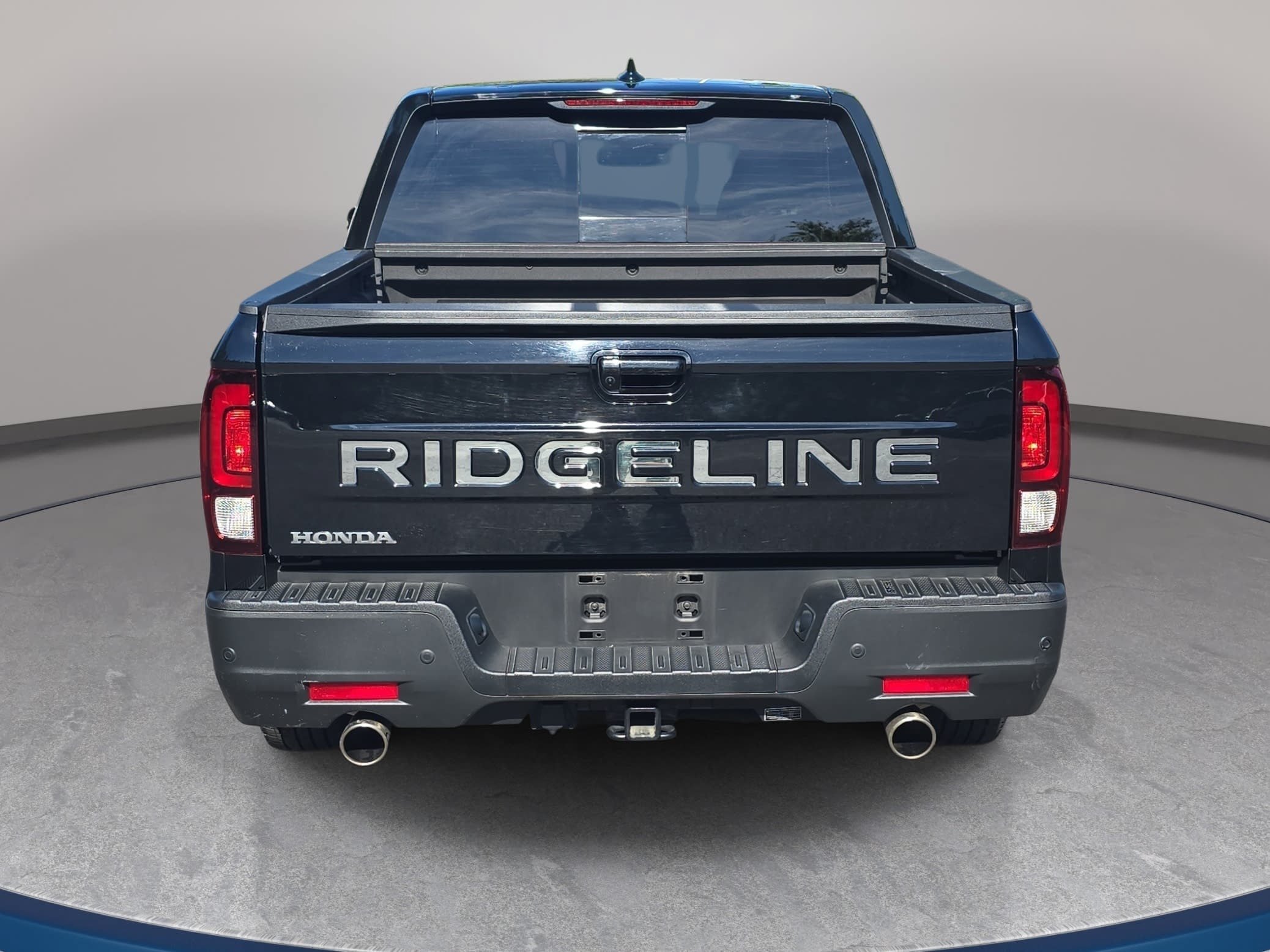 Certified 2025 Honda Ridgeline Black Edition image 6