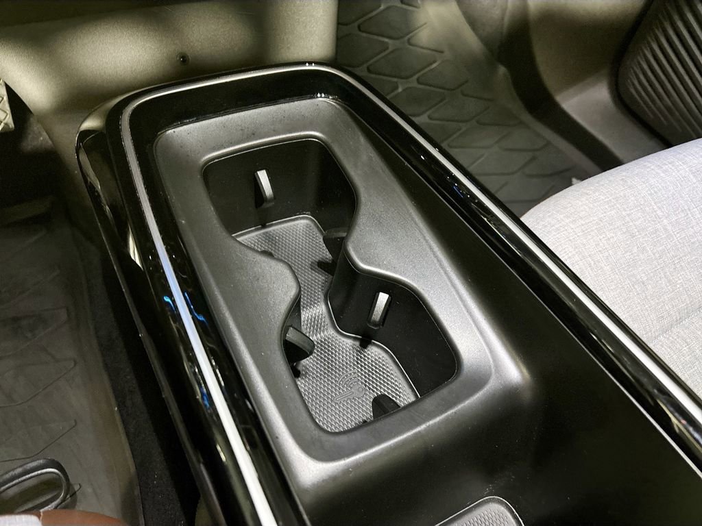 Used 2024 Volkswagen ID.4 2WD image 15