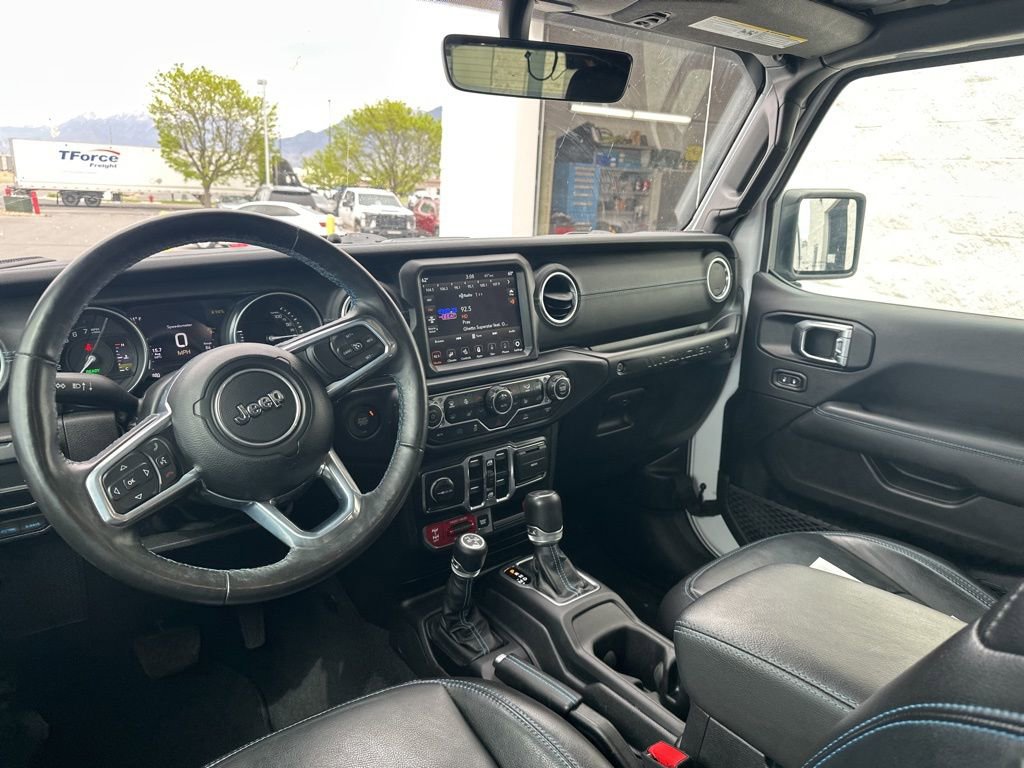 Certified 2023 Jeep Wrangler Unlimited Rubicon 4xe w/ Cold Weather Group AWD/4WD image 9