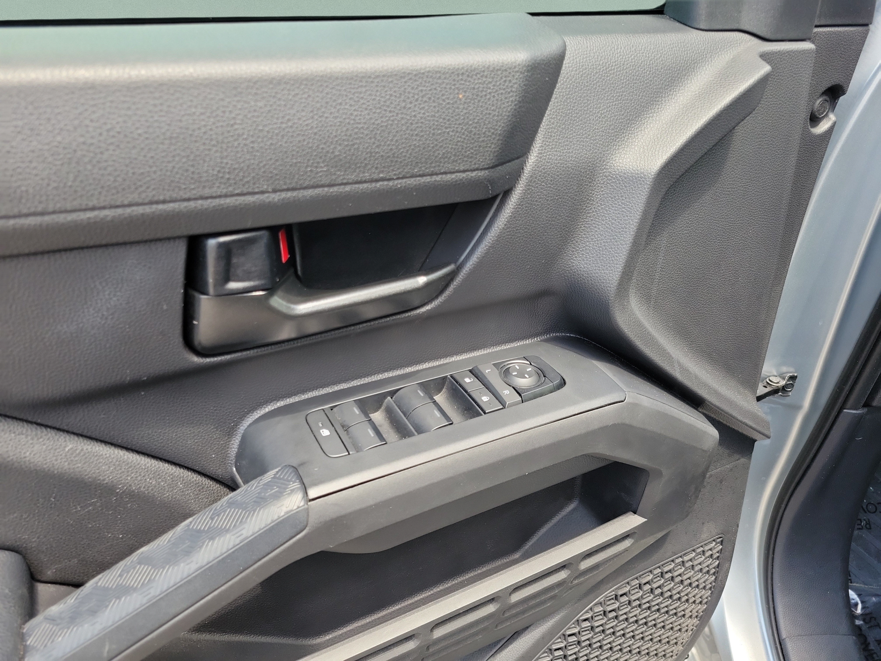 Used 2024 Toyota Tacoma SR w/ SR Upgrade Package RWD image 15