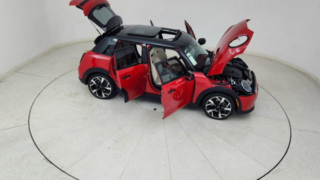 Used 2025 MINI Cooper 4-Door Hardtop image 81