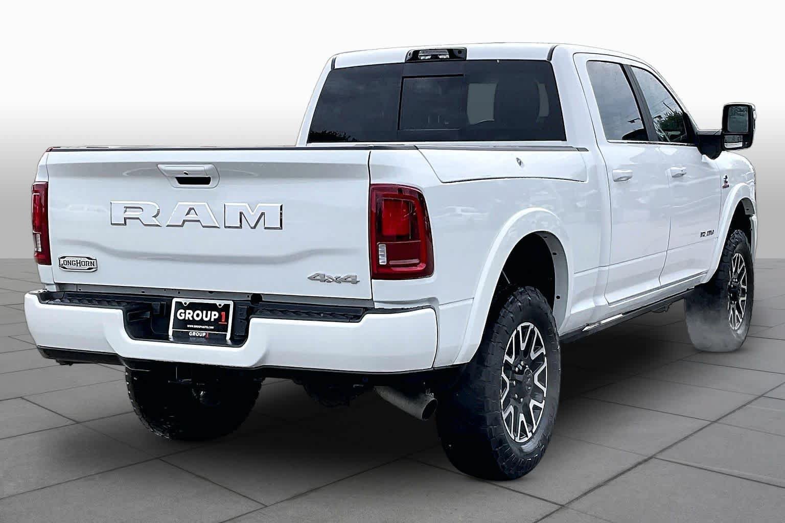 Used 2025 RAM 2500 Limited AWD/4WD image 13