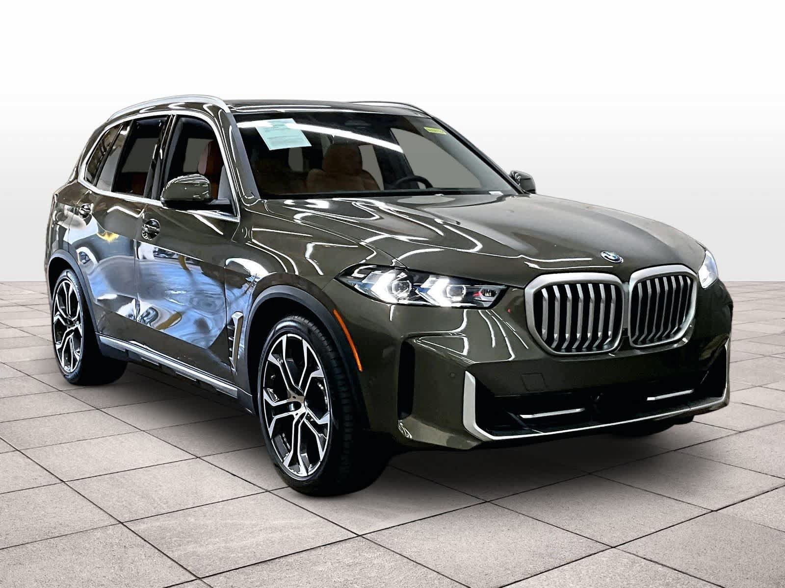 Used 2026 BMW X5 xDrive50e w/ Executive Package AWD/4WD image 2