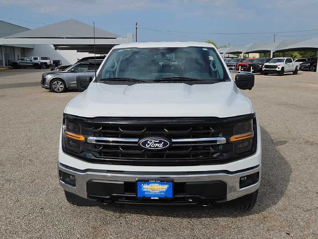 Used 2024 Ford F150 XLT AWD/4WD image 3