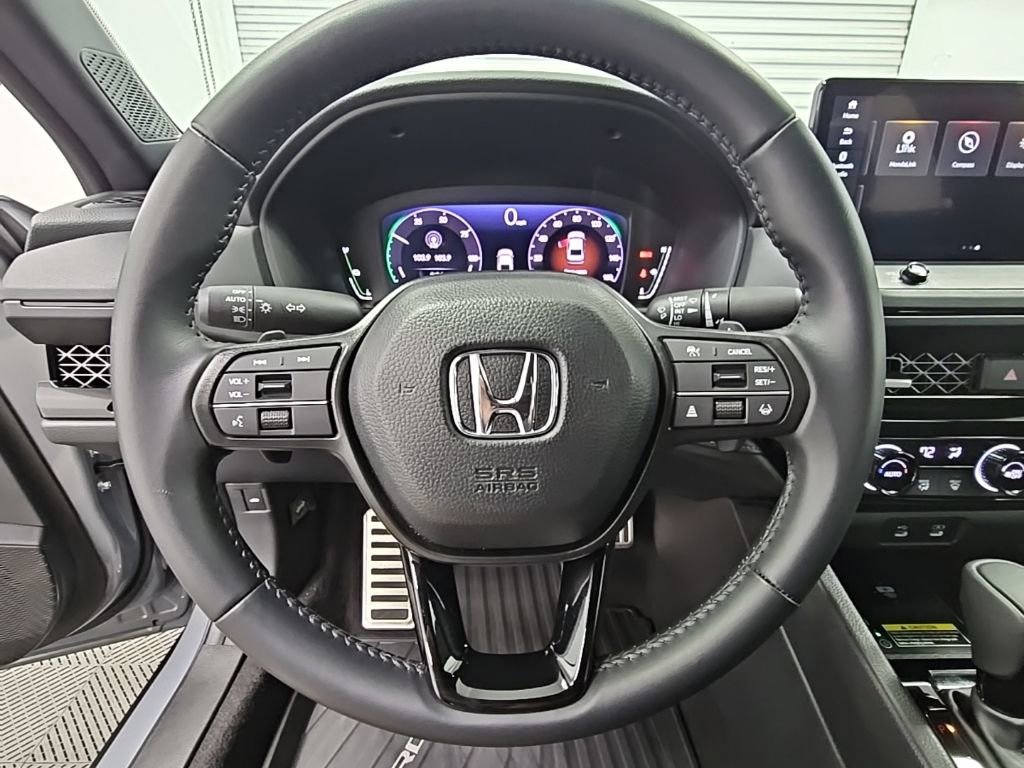 Used 2025 Honda Accord Sport image 27