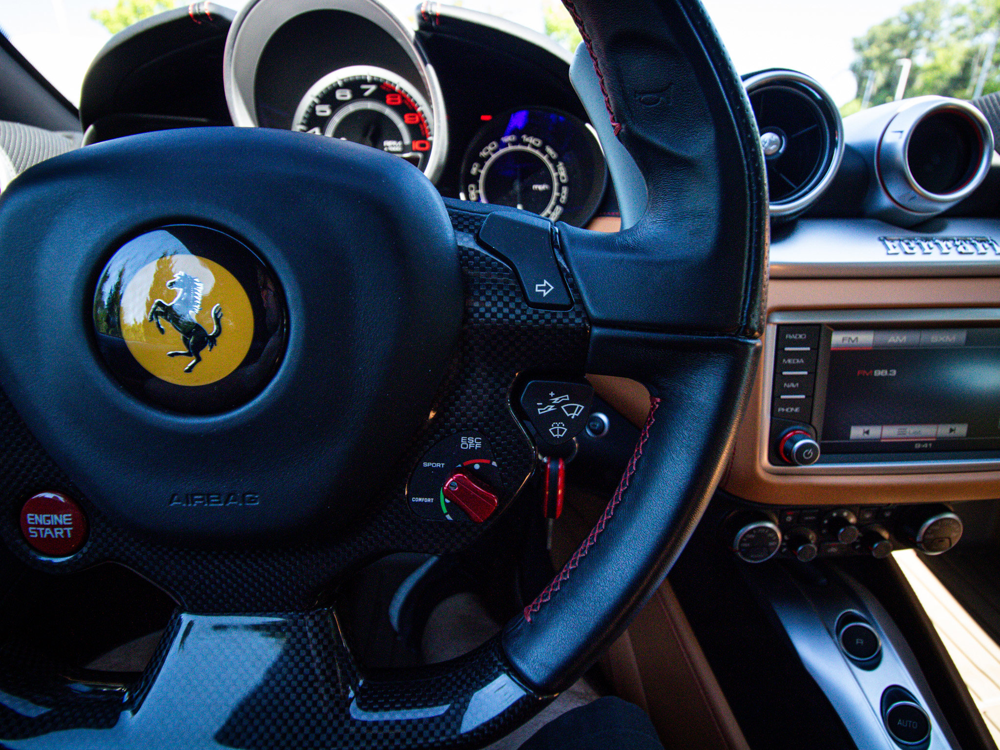 Used 2017 Ferrari California T RWD image 20