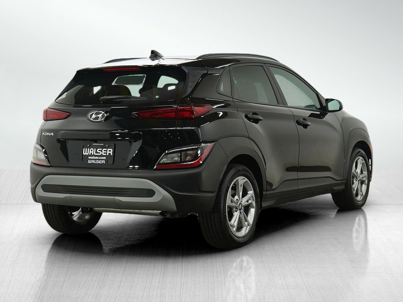 Used 2023 Hyundai Kona SEL w/ Cargo Package image 5