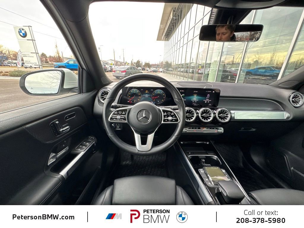 Used 2022 Mercedes-Benz GLB 250 4MATIC image 14