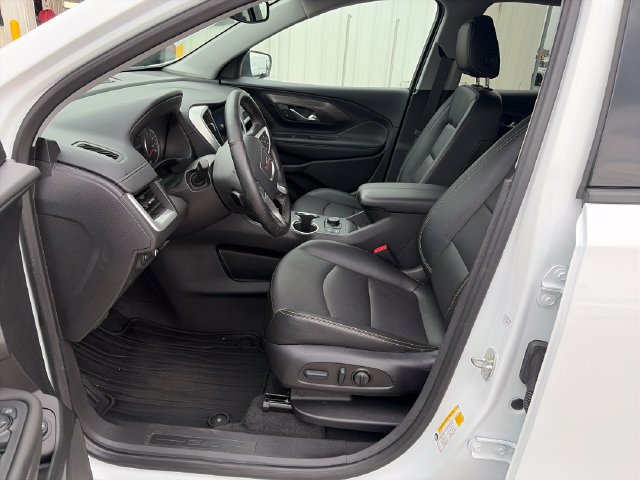 Used 2023 GMC Terrain SLT FWD image 9