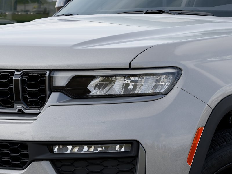 New 2026 Jeep Grand Cherokee Limited w/ Limited Altitude Package RWD image 39