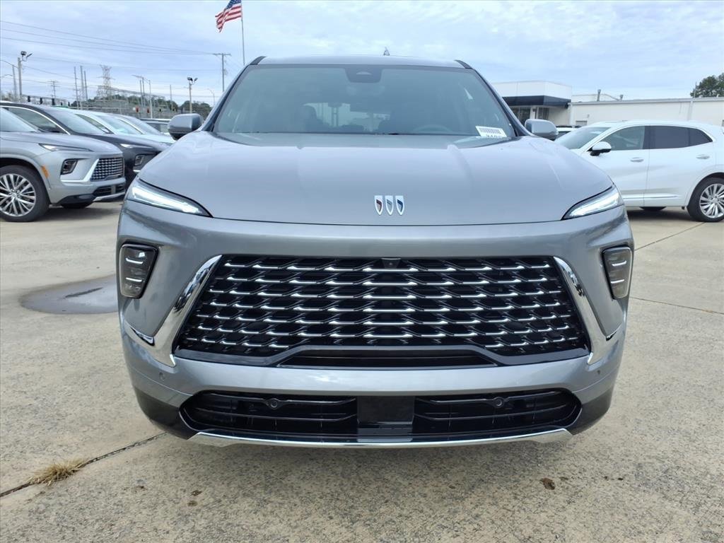 New 2026 Buick Enclave Avenir w/ Super Cruise Package image 2